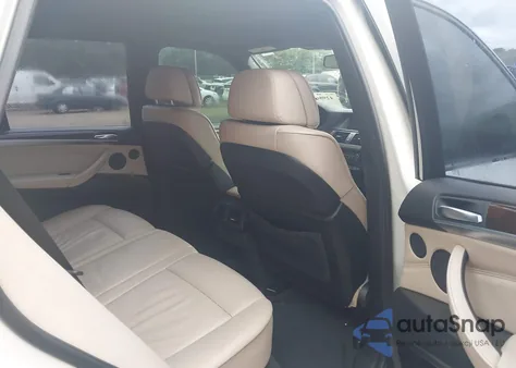 2011 BMW X5 xDrive35D z USA, uszkodzony, nr VIN 5UXZW0C51BL658049